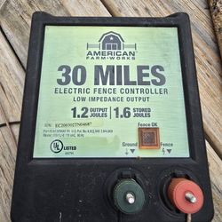 30-Mile Electric Fence Controller 