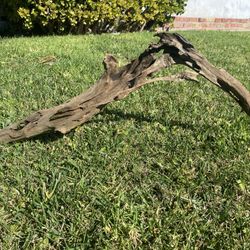 Driftwood Aquarium Décor / Terrarium / Reptile Tank / Aquascaping  L:27” W:5” H:13”