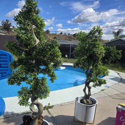 Artificial Topiary Tree