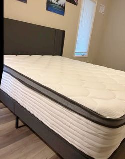 Brand new twin mattress with 10 inch thickne
