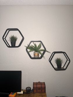 6 Large Black Hexagon Wall Shelves – $10 Each / $40 Set