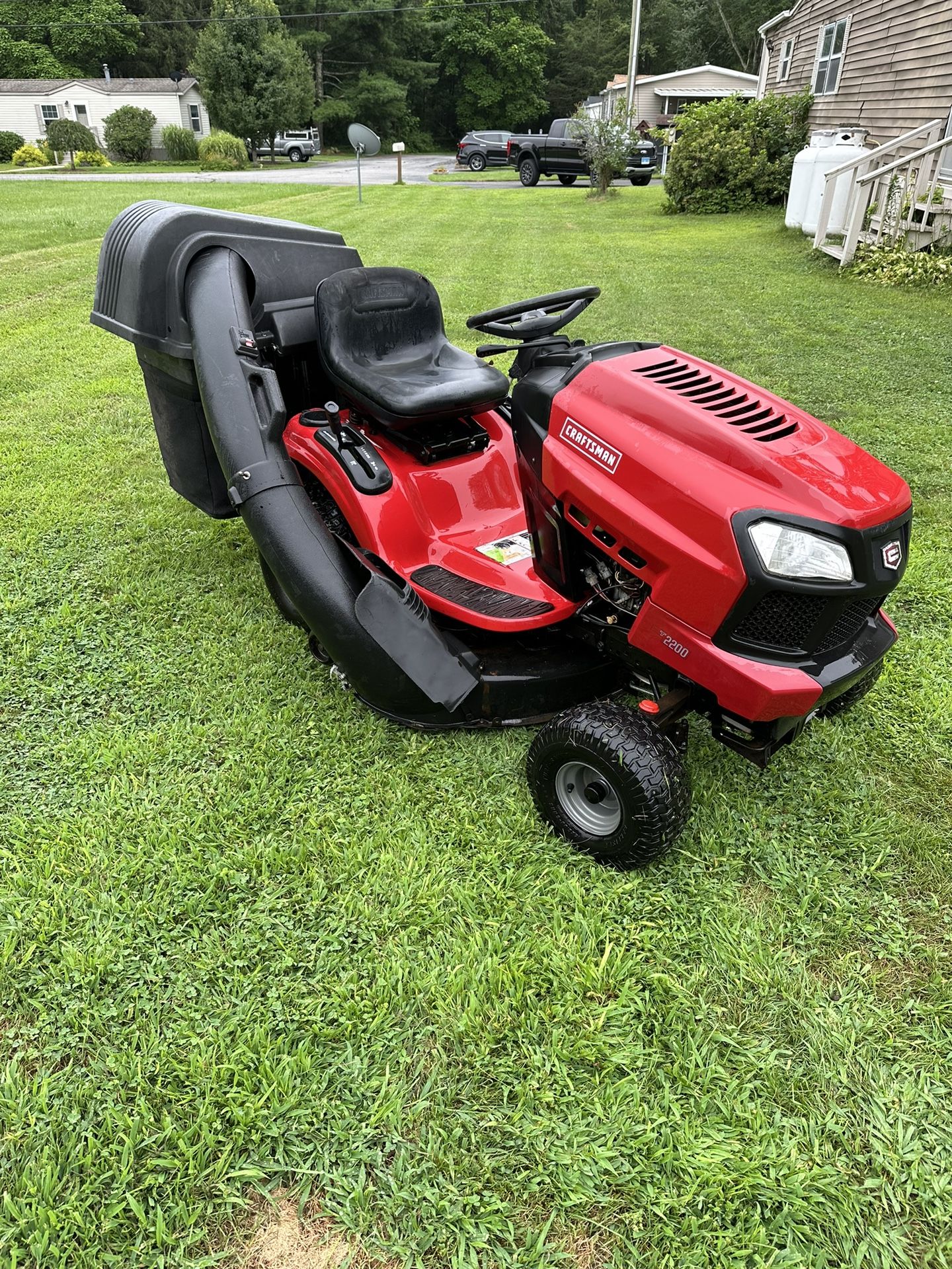 Craftsman Tractor Lawnmower For Sale CRAFTSMAN T110 42-in Riding