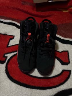 Jordan 6 Infrared 2026 Size 6Y WITH BOX