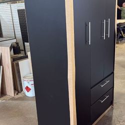 TRIPLE WARDROBE  // ARMARIO TRIPLE 