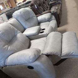 Absolutely Stunning Double Reclining Couch