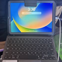 Apple iPad Air (5th Generation) - 256GB