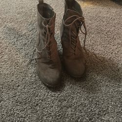 Brown Boots 
