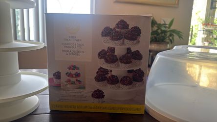 3 Tier Cupcake Stand / Treat Tower