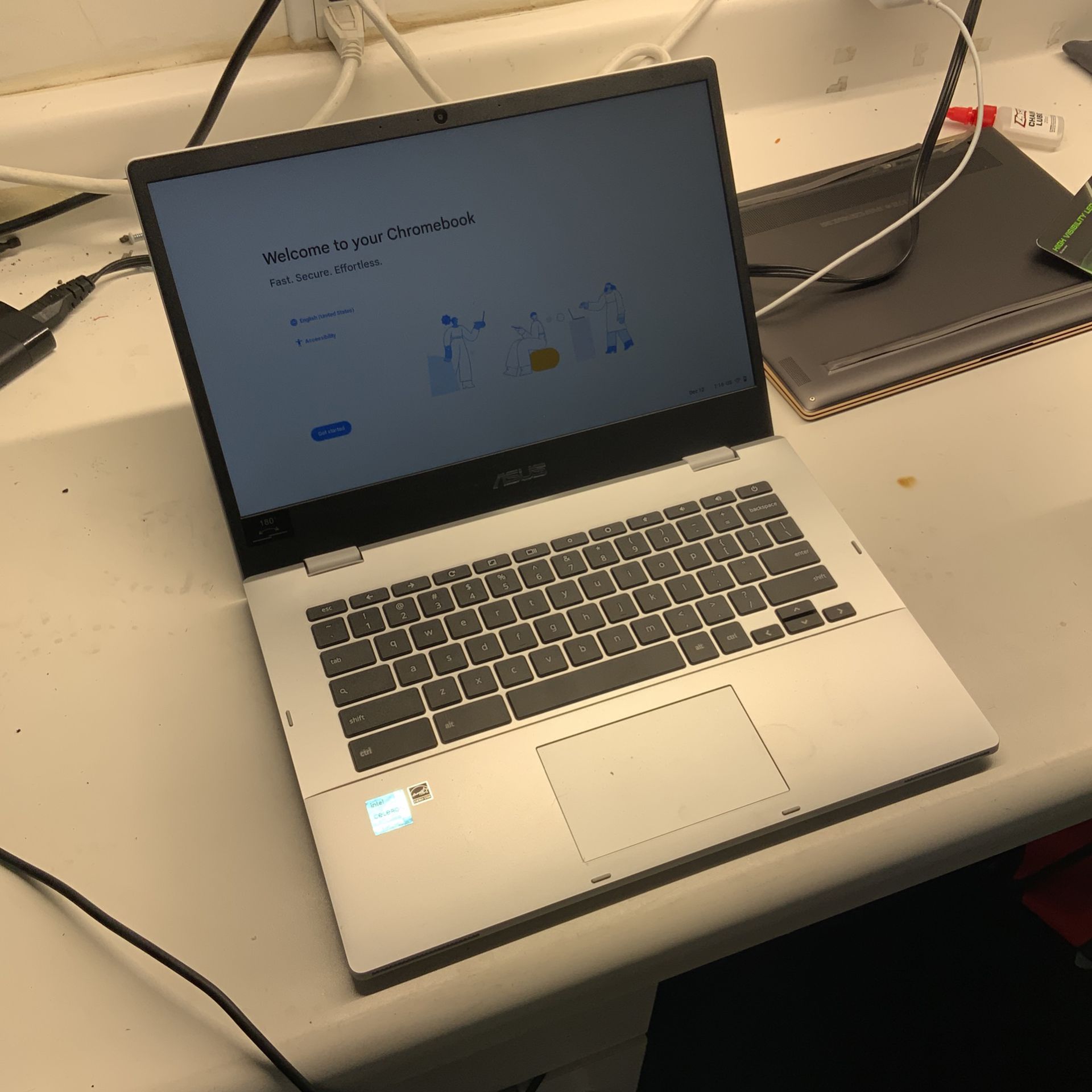 Jesus, Chromebook Cx1400ck Very Good Condition, Fully Functional And Cheap First Come First Serve