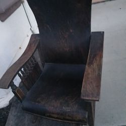 Antique Rocking Chair 