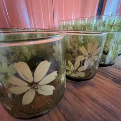 Vintage Set Of 31 60’s Avocado Green Daisy Flower Textured Drinking Glasses 4.75” & 2.75”