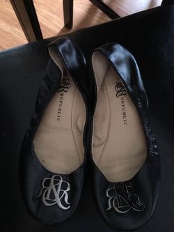 Black flats size 8 1/2
