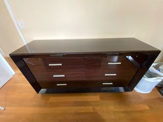 Bedroom Furniture Set