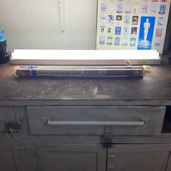 Garage/shop Hanging Workbench Light 30” /30watt