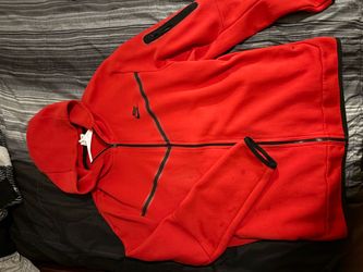 Red nike tech size xl