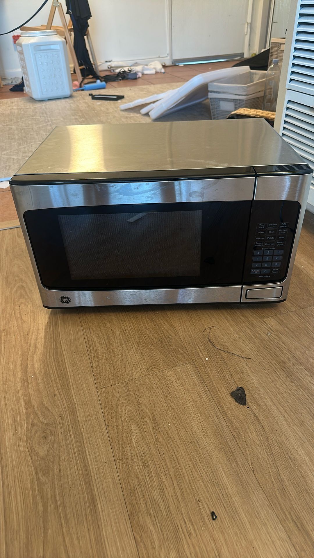 Microwave 20x14.5x11