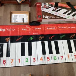 FAO Big Piano Mat Walk On Piano Mat 