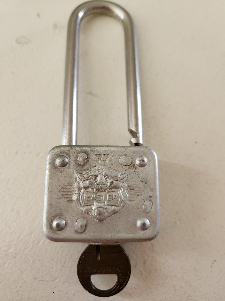 Lion Head Master Lock