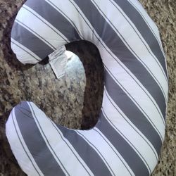 Small Neck / Baby Boppy Pillow