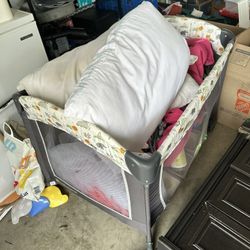 Old Dresser, Baby crib For Free - Wake Forest, NC