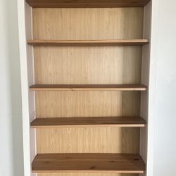 Hemnes bookcase/bookshelf