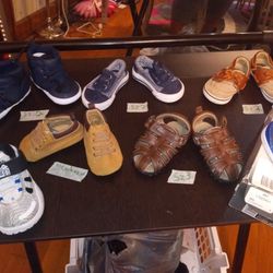 Various Kids Shoes.  Read Description Plz.