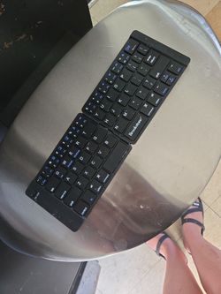 Brookstone Foldable Bluetooth Keyboard