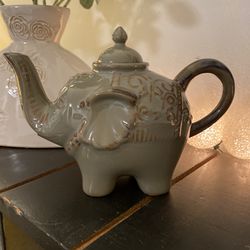 Pier 1 Stoneware Glazed Elephant Teapot Dishwasher & Microwave