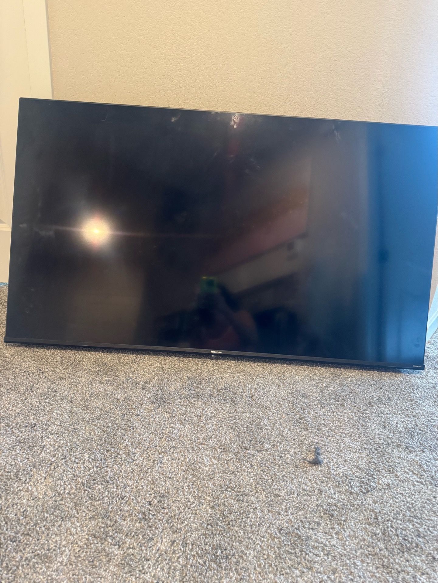 Hisense 50” 4K Smart TV for Parts or Repair - Model 50A6G