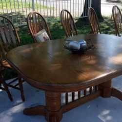 Dinning Table And Chairs