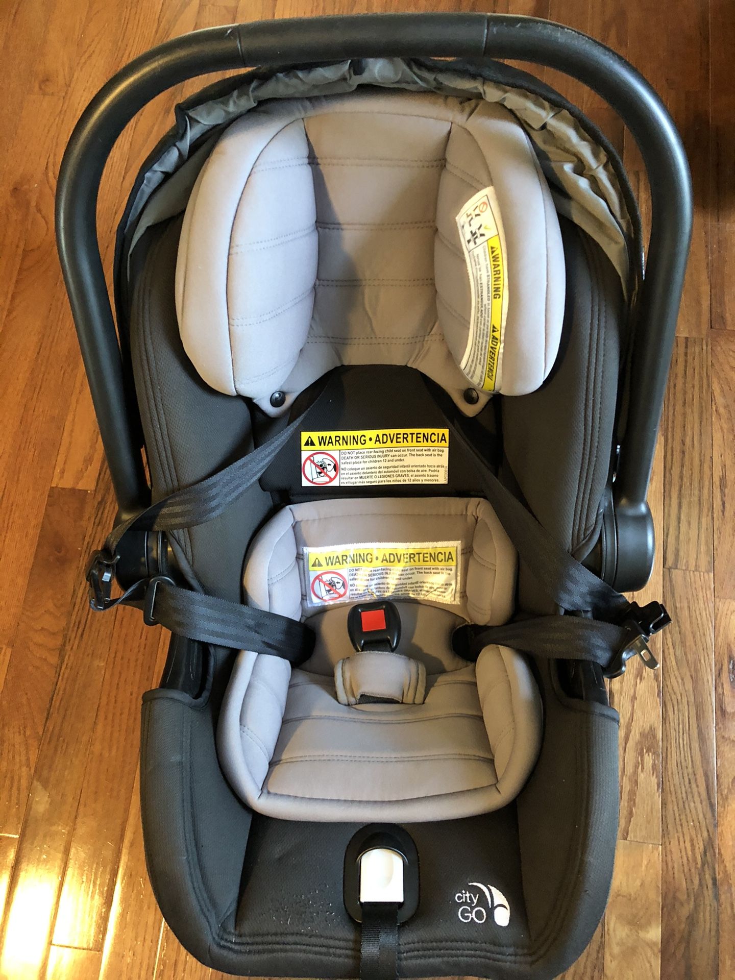 City Go by baby jogger- infant car seat/ base