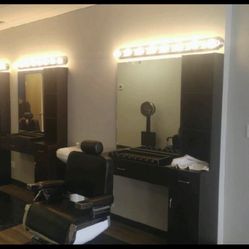 $200 Wall mount Salon Barber Station W/ Mirror
