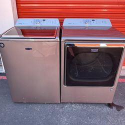 MAYTAG WASHER AND GAS DRYER SET 