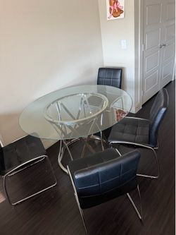 Dining set