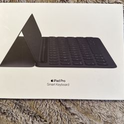 iPad Pro Smart Keyboard