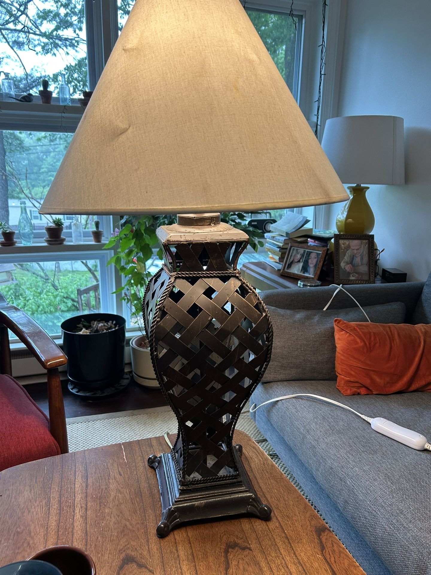 Gorgeous Lattice Metal Table Lamp- 3 Ft Tall