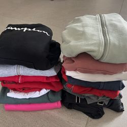 Hoodies/Sweatshirts 