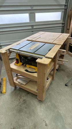 DeWalt 10” Table Saw w/ Mobile Workbench