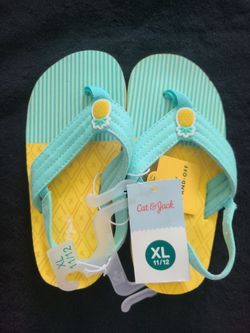 Cat & Jack sandal with strap