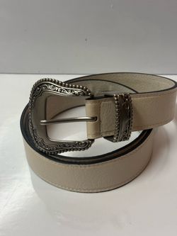 VINCE CAMUTO Womans Western Style Belt