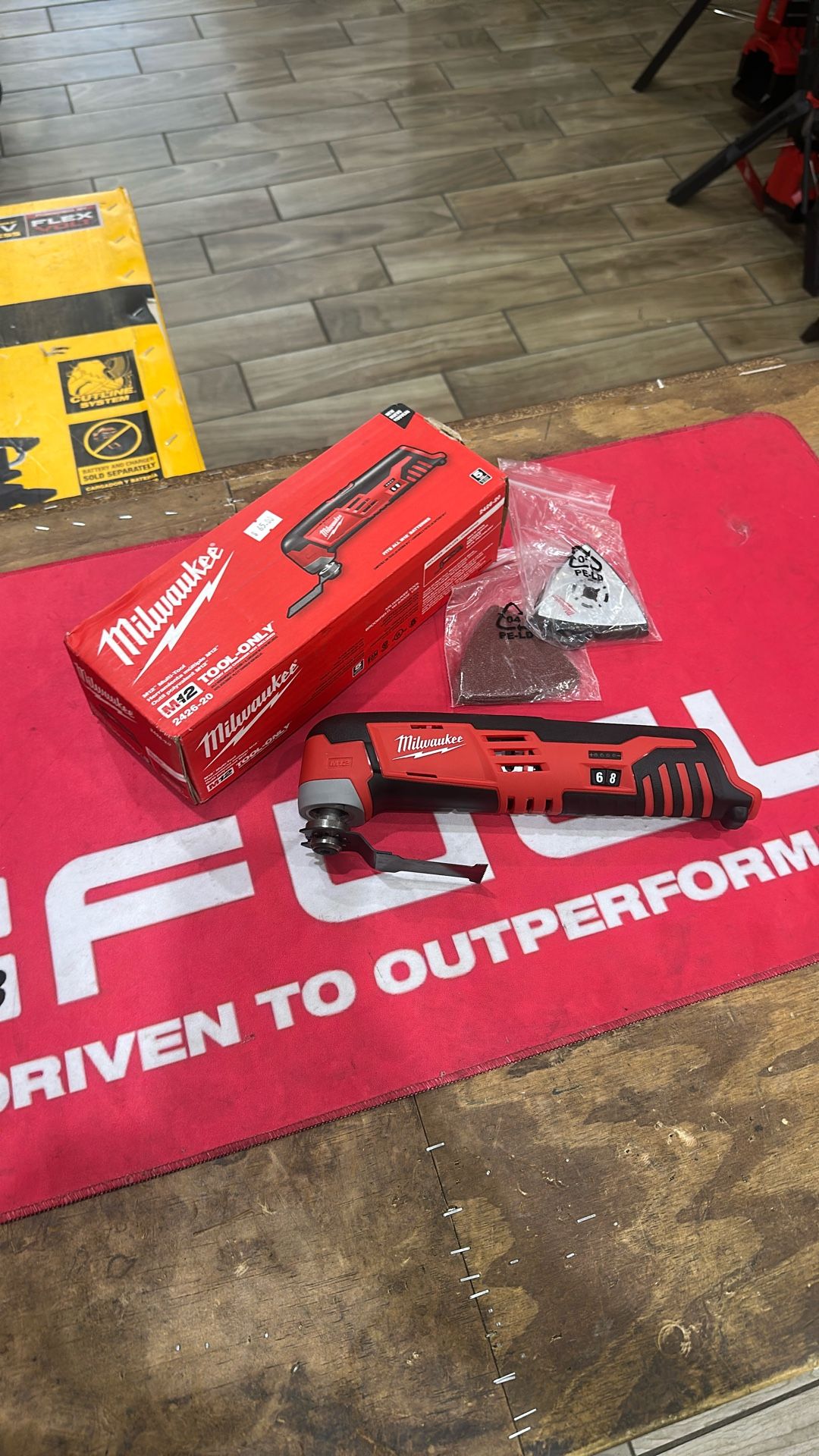 Milwaukee M12 12V Lithium-Ion Cordless Oscillating Multi-Tool (Tool-Only)