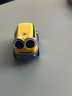 Minion car toy