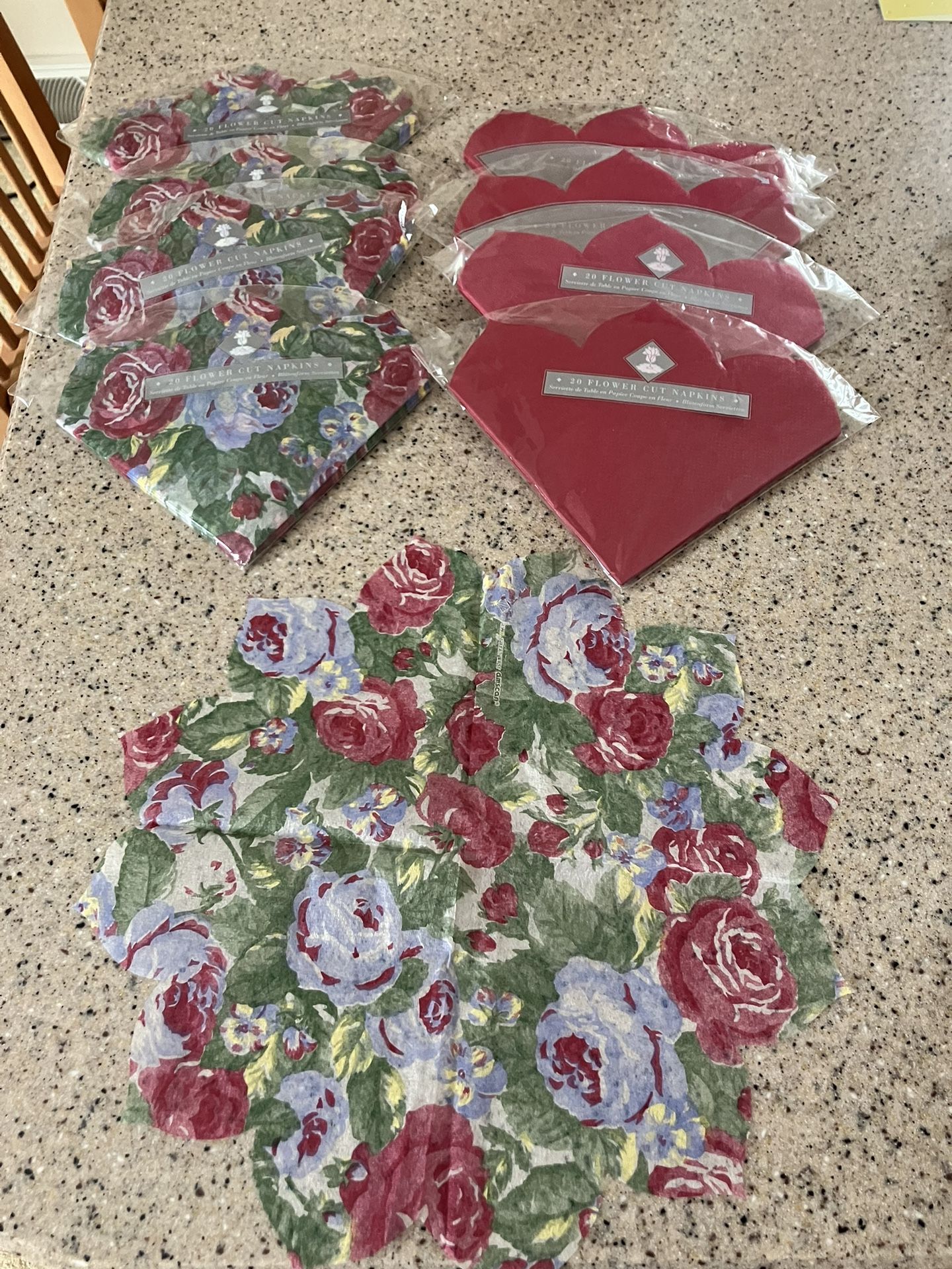 8 Packs Of Fancy Flower Cut Napkins