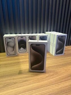 Brand New Unlocked Apple iPhone 15 Pro Max 256GB