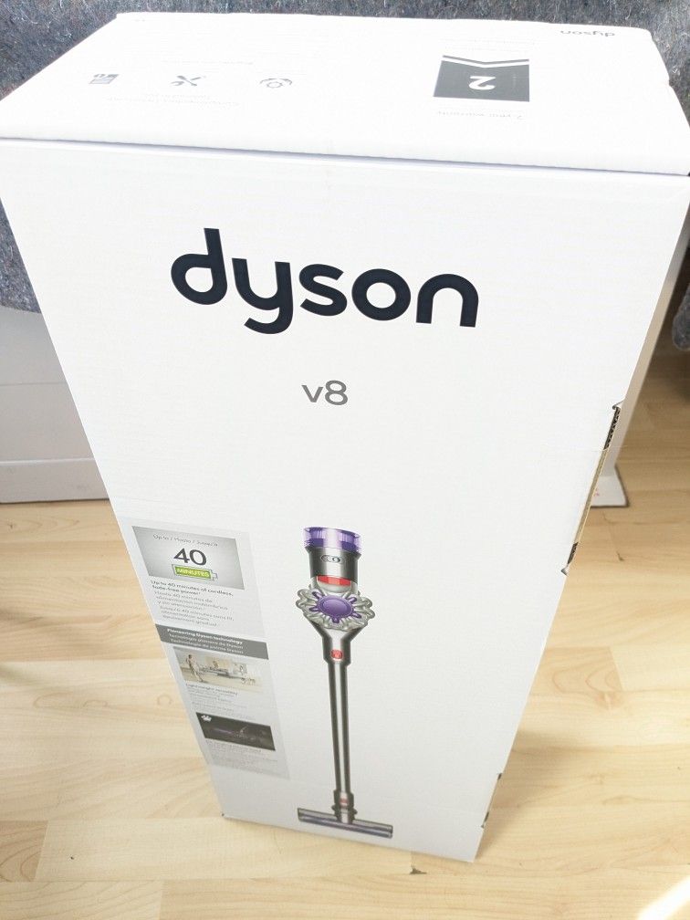 DYSON V8 Cordless Stick Vacuum Cleaner