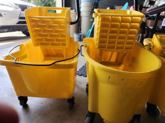 Mop buckets