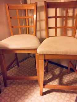 2 GORGEOUS BAR STOOLS