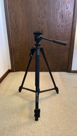 Sunpak 5858D Tripod with Pan Head and Quick Release Plate