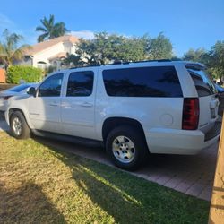 2013 Chevy suburban.