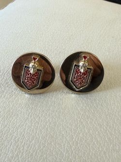 1970 MONTE CARLO DEALER PROMO "GRILLE EMBLEM" CUFFLINKS GOLD-TONE BALFOUR